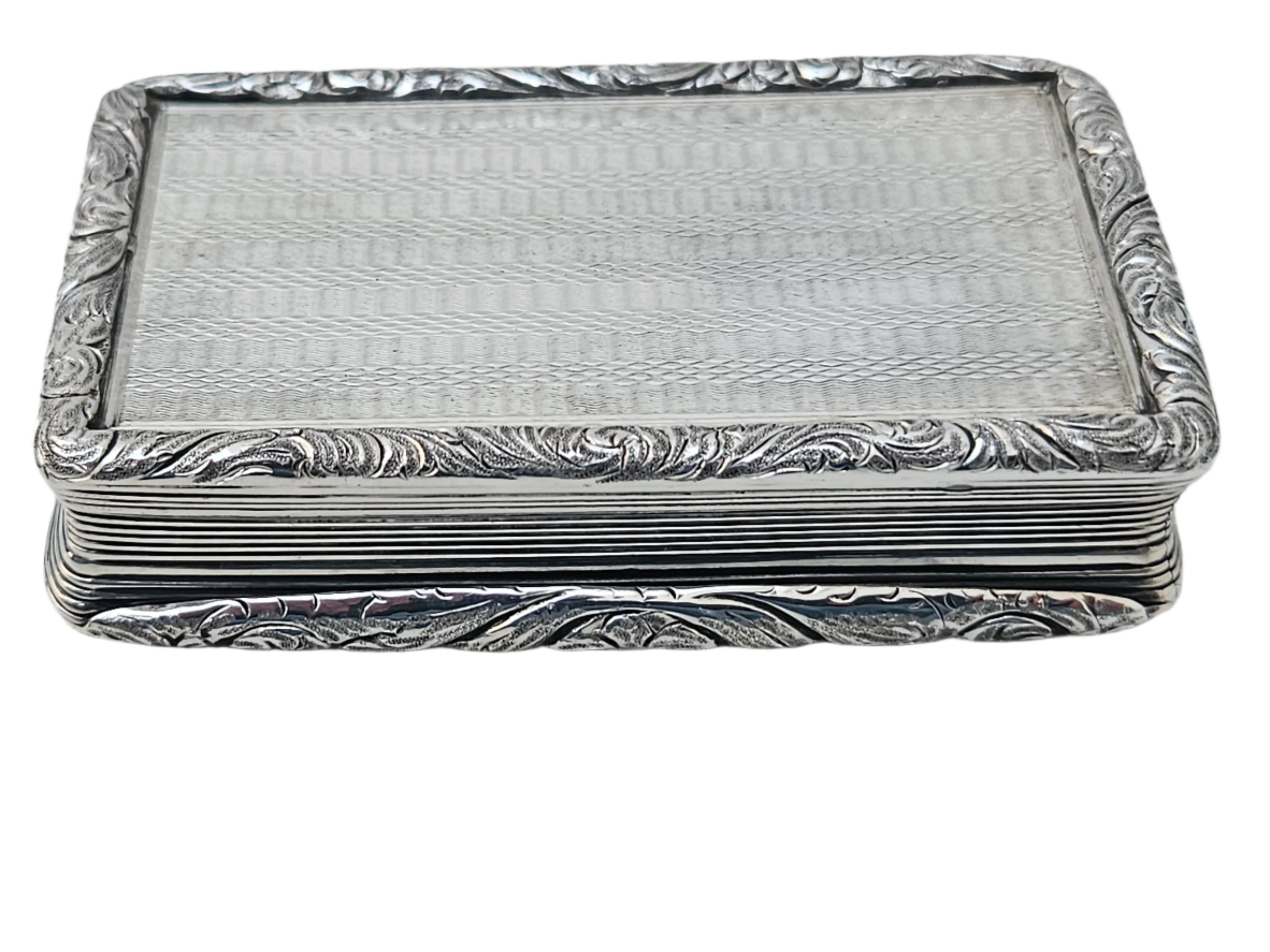 STERLING SILVER 19TH CENTURY ANTIQUE ENGLISH SNUFF BOX